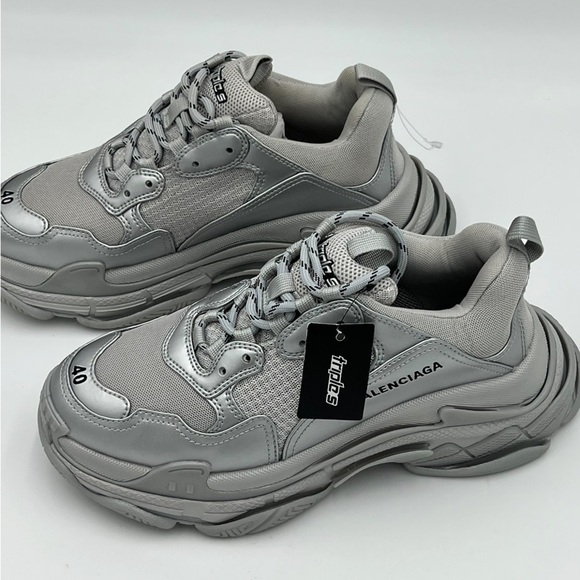 Balenciaga Triple S Men’s Sneakers Silver Metallic size 40 US Mens 7 - Picture 5 of 8